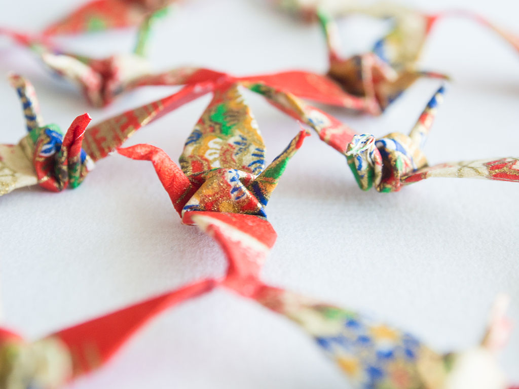 origami red-crowned cranes